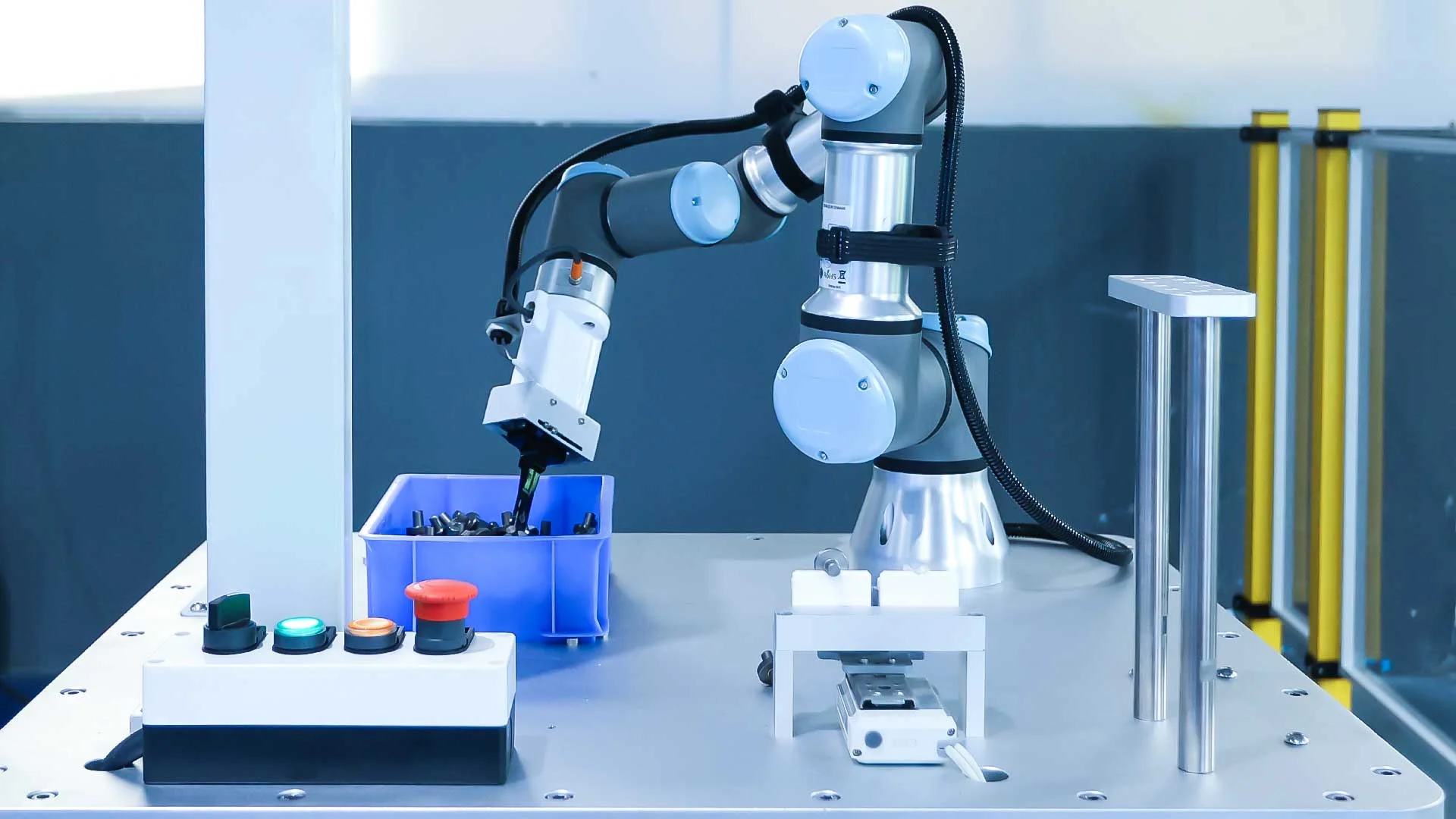 AI + 3D Vision-Guided Machine Tending of Gear Shafts