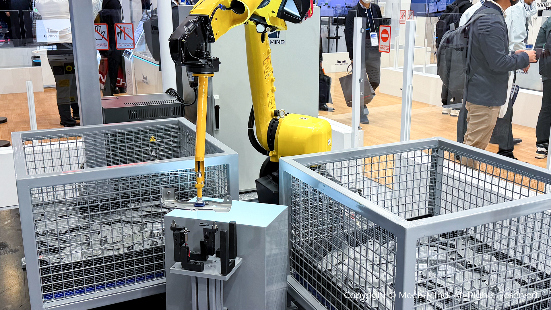 Mech-Mind at iREX 2025 | Winning Industry-Wide Acclaim for Full-Stack Robot "Eye-Brain-Hand" Showcase and Global Product Premieres