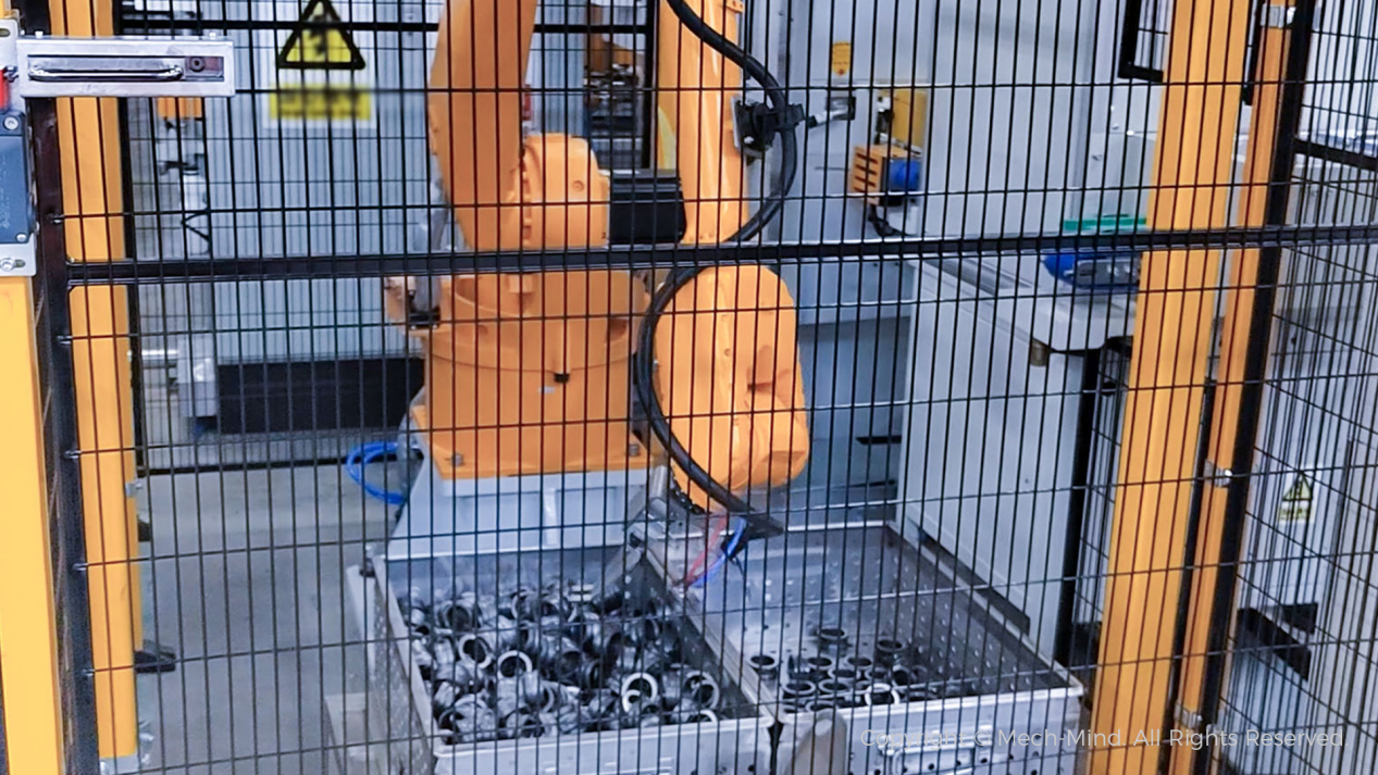 From Challenge to Reliability: Handling Reflective Parts with Mech-Mind “Eye + Brain”