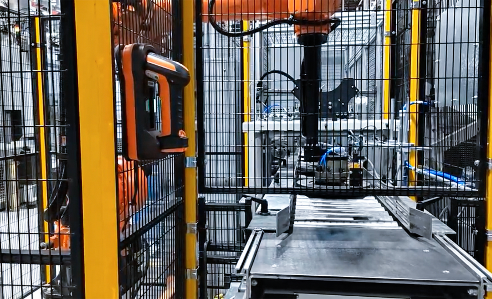 Industrial robot tending parts using Mech-Eye 3D camera